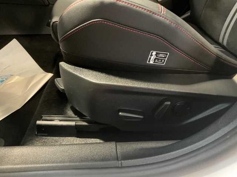 Ford Focus ST X+Automatik+LED+Head-UP+Kamera+KeyFree