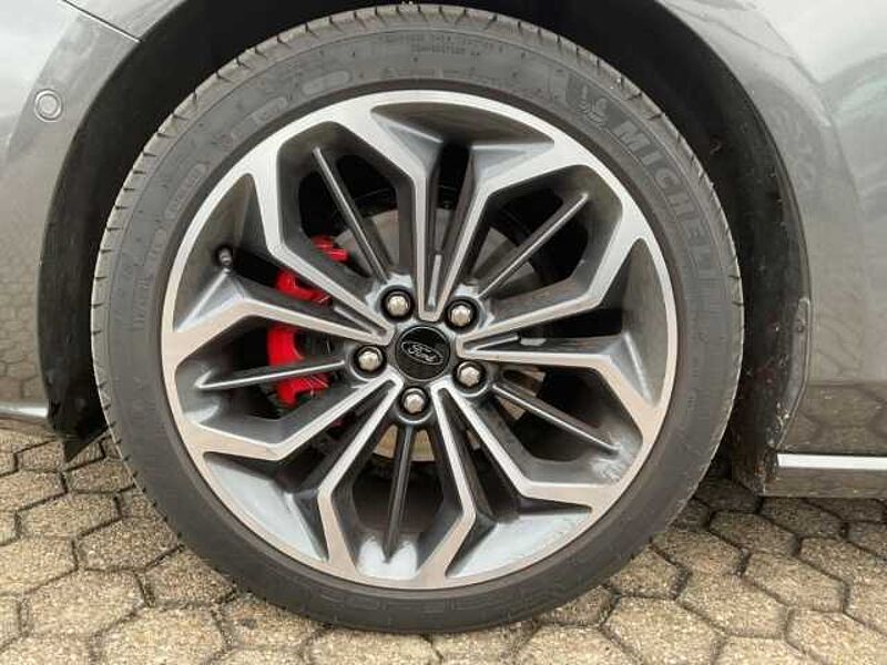 Ford Focus ST-Line X AHK. Pano. Winter-P. Rückf.