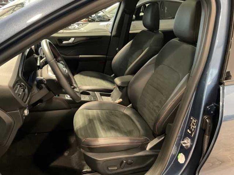 Ford Kuga ST-Line X PHEV+elek. AHK+Pano+Head-UP+Kamera