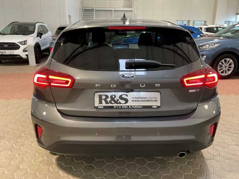 Ford Focus Titanium+Navi+LED+Kamera+KeylessGO+Sitzheizung