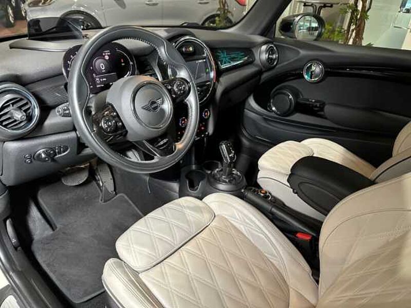 MINI Cooper Automatik+Kamera+Pano+Navi+Sitzheizung