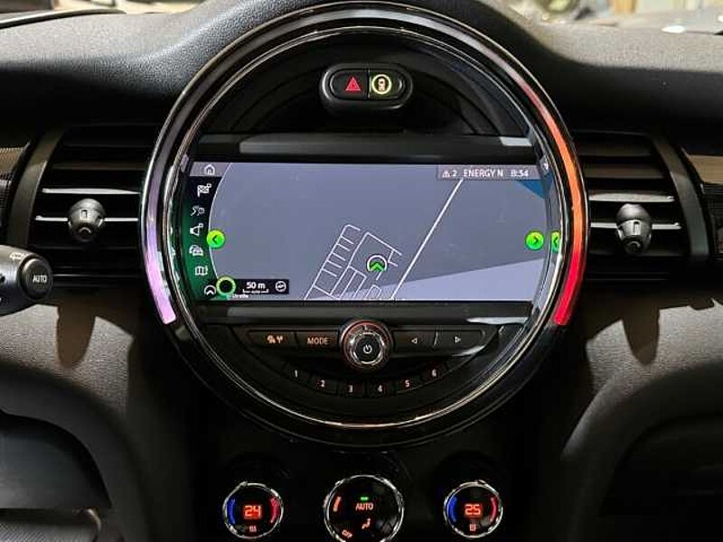 MINI Cooper Automatik+Kamera+Pano+Navi+Sitzheizung