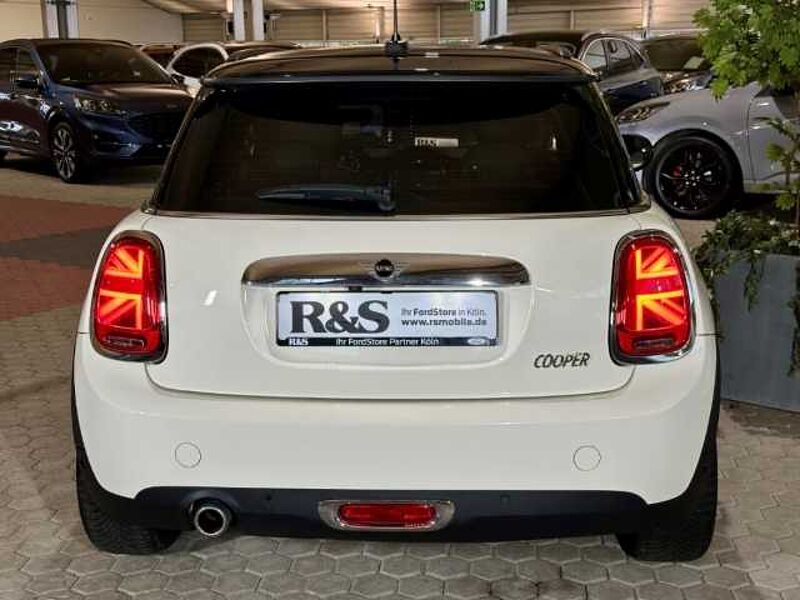 MINI Cooper Automatik+Kamera+Pano+Navi+Sitzheizung