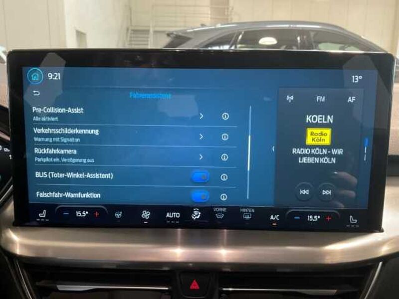 Ford Focus Titanium Winter-P. RÜCKF. PDC. NAVI. Allwetterreifen