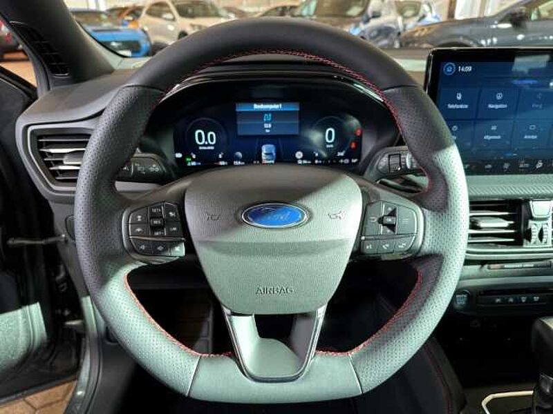Ford Focus ST-Line X+Automatik+AHK+B&O+Kamera+Navi