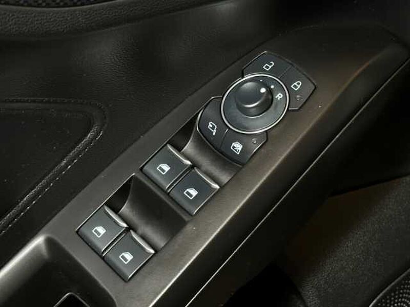 Ford Focus Turnier ST-Line+Automatik+AHK+PDC+Navi