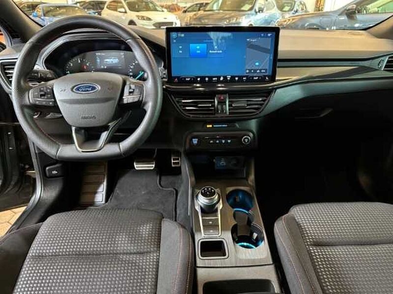 Ford Focus Turnier ST-Line+Automatik+AHK+PDC+Navi