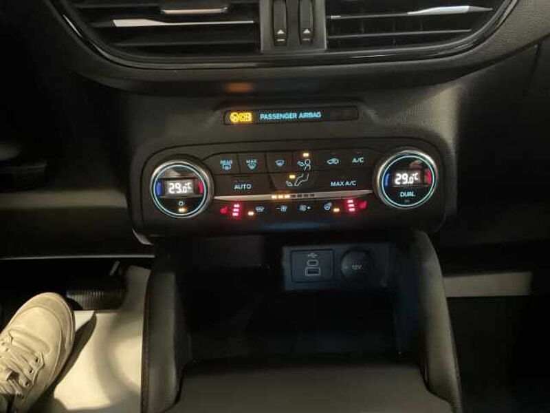 Ford Kuga ST-Line X NAVI. PDC. RÜCKF. Frontkamera + Sitzheizung