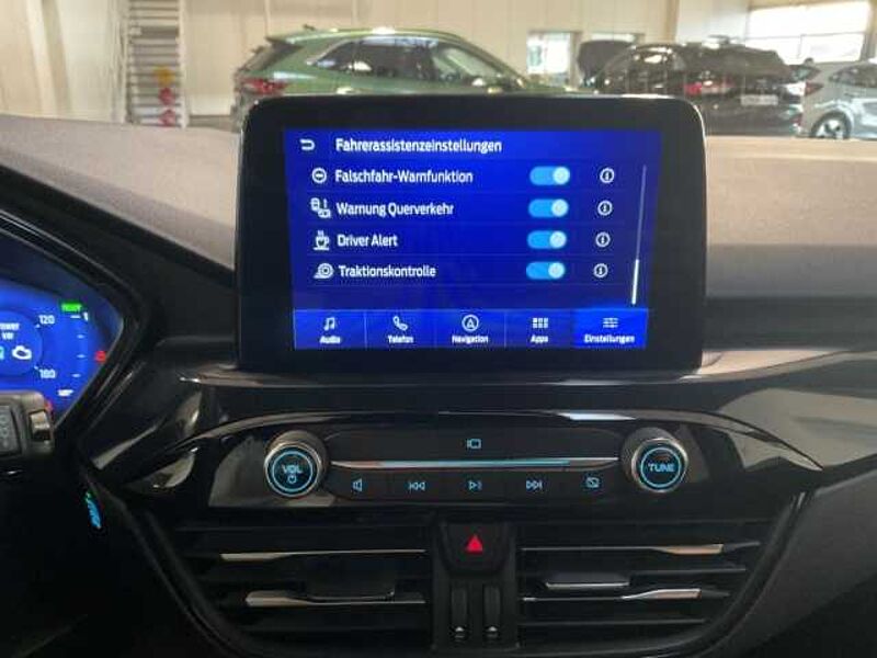 Ford Kuga ST-Line X NAVI. PDC. RÜCKF. Frontkamera + Sitzheizung