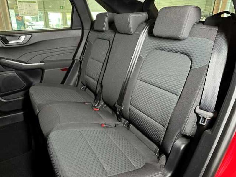 Ford Kuga Cool&Connect+Automatik+PDC+Navi+Winter-P.