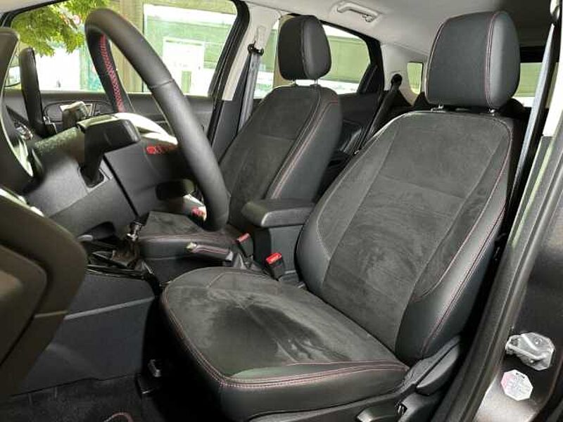 Ford EcoSport ST-Line+Kamera+B&O+Key-Free+BILS+Navi