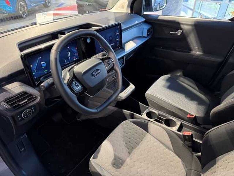 Ford Tourneo Courier BEV Titanium   Tempomat-adaptiv+KeyFree+Navi