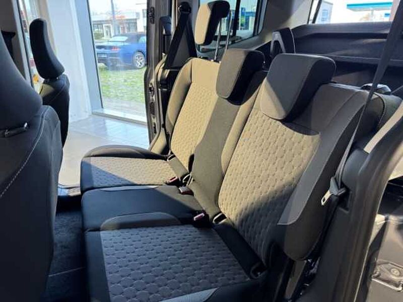 Ford Tourneo Courier BEV Titanium   Tempomat-adaptiv+KeyFree+Navi