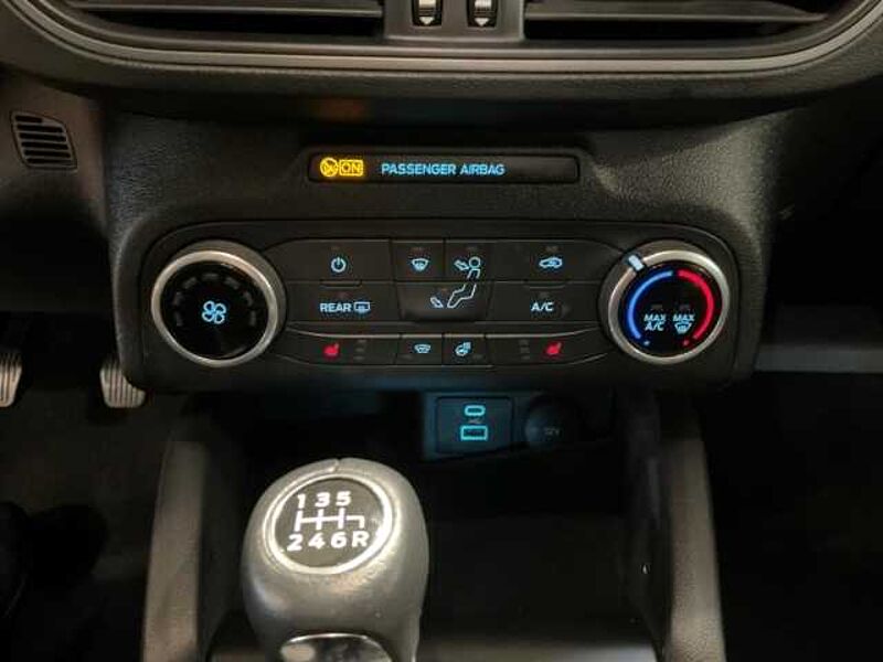 Ford Focus Cool & Connect Winter-P. PDC vorne + hinten