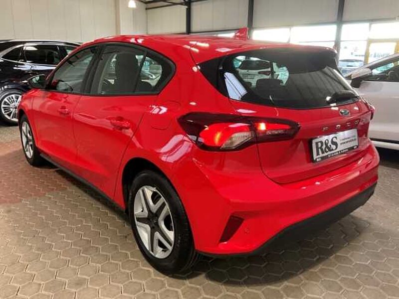 Ford Focus Cool & Connect Winter-P. PDC vorne + hinten