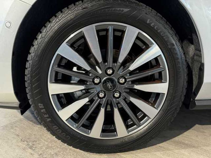 Ford Focus Titanium X MHEV+Matrix LED+B&O+Rückfahrkamera