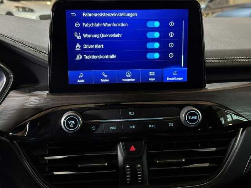 Ford Kuga Vignale+Pano+AHK+B&O+Head-Up+Key-Free