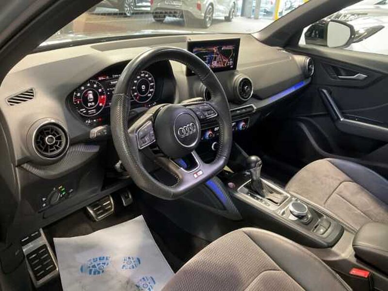 Audi SQ2 2.0 TFSI quattro NAVI. PDC. Sitzheizung. elektr. Heckklappe