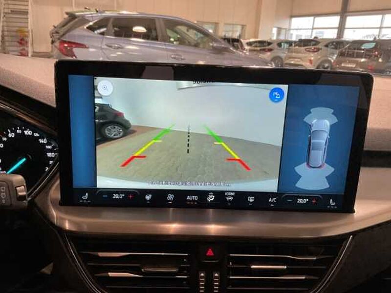 Ford Focus Titanium+Kamera+LED+4 Jahre Garantie'*