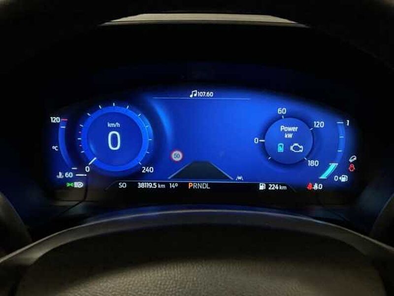 Ford Kuga Titanium FHEV AWD+Head-UP+KeyFree+Kamera