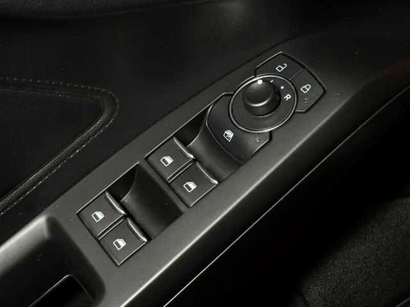 Ford Focus Cool&Connect+Parklpilot+Winter-P. +Tempo