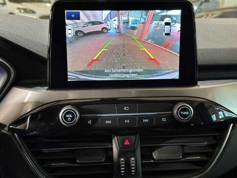 Ford Kuga Titanium+Automatik+AHK+Kamera+Key-Free