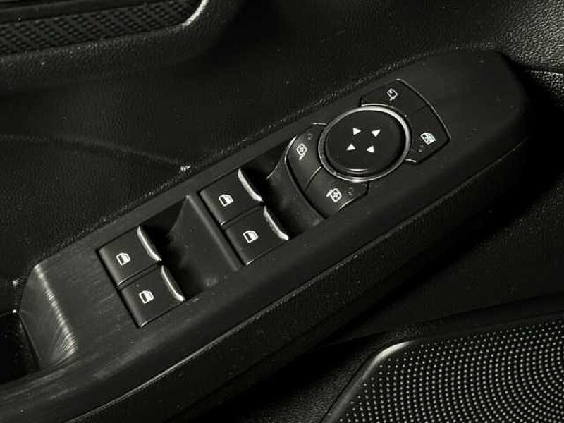 Ford Kuga ST-Line+Pano+Key-Free+Head-Up+Kamera