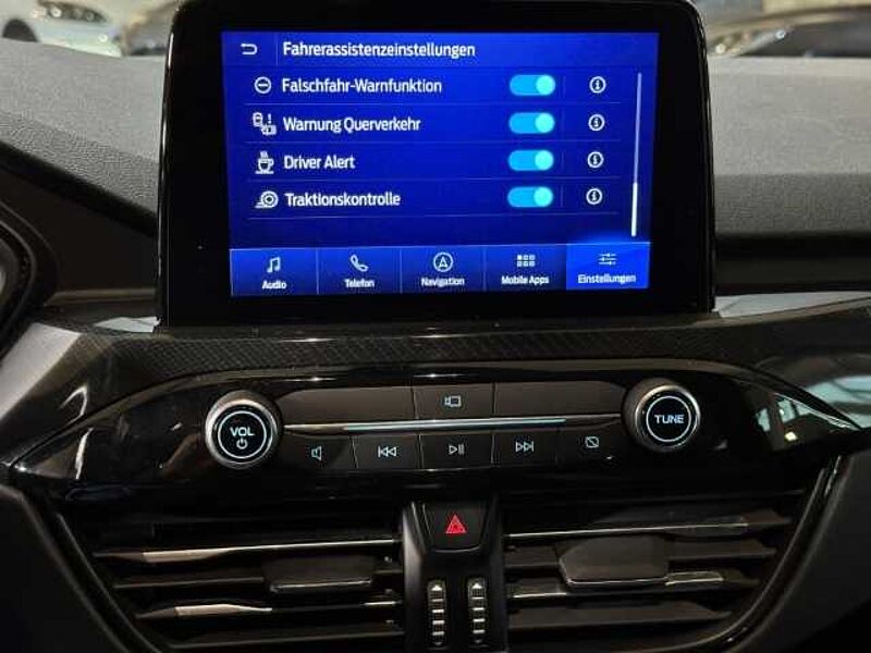 Ford Kuga ST-Line X+AHK+Pano+B&O+Head-Up+Key-Free