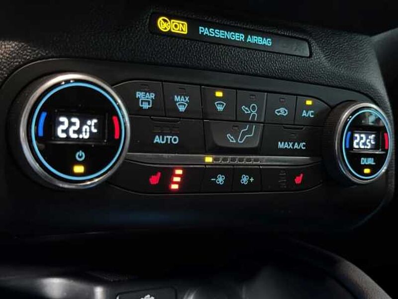 Ford Kuga Titanium X+Automatik+AHK+B&O+Kamera+Navi