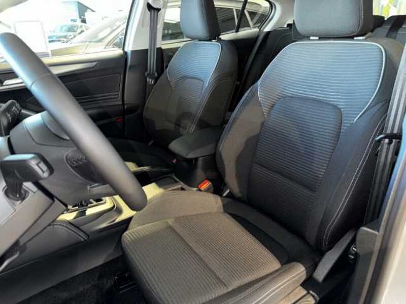 Ford Focus Titanium X MHEV+Matrix LED+B&O+Rückfahrkamera Titanium X MHEV+Matrix LED+B&O+Rückfahrkamera