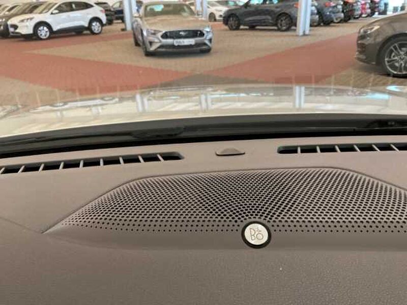 Ford Kuga PHEV Titanium-X+R&uuml;ckfahrkamera+Sitzheizung PHEV Titanium-X+R&uuml;ckfahrkamera+Sitzheizung