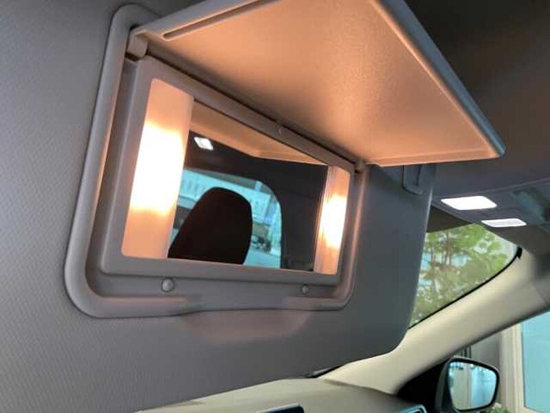 Ford Kuga PHEV Titanium-X+R&uuml;ckfahrkamera+Sitzheizung PHEV Titanium-X+R&uuml;ckfahrkamera+Sitzheizung